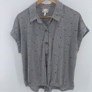 Truself Women L Sunflower Print Button Front Short Sleeve‎ Grey Top Classic Soft